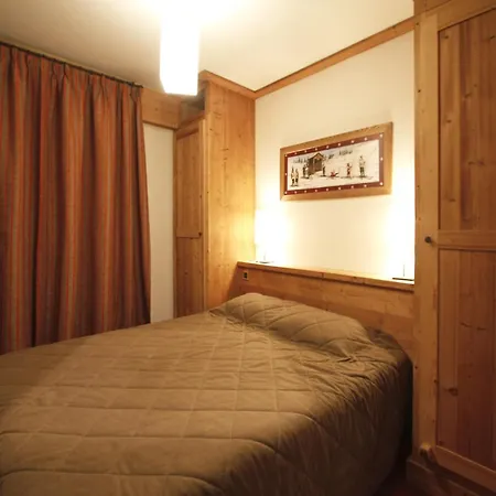 Family In Northern Alps Apartment *